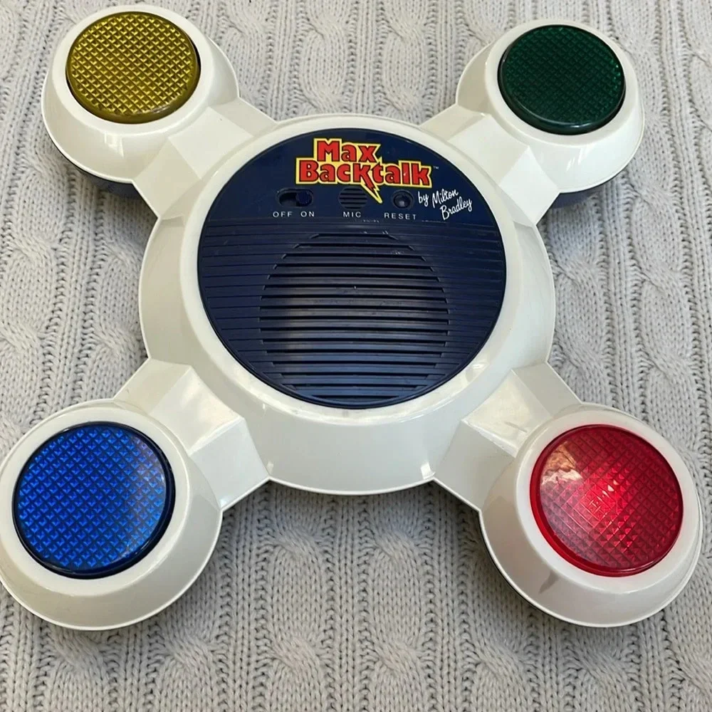 Vintage 1986 Max Backtalk by Milton Bradley.  Takes 4 D batteries